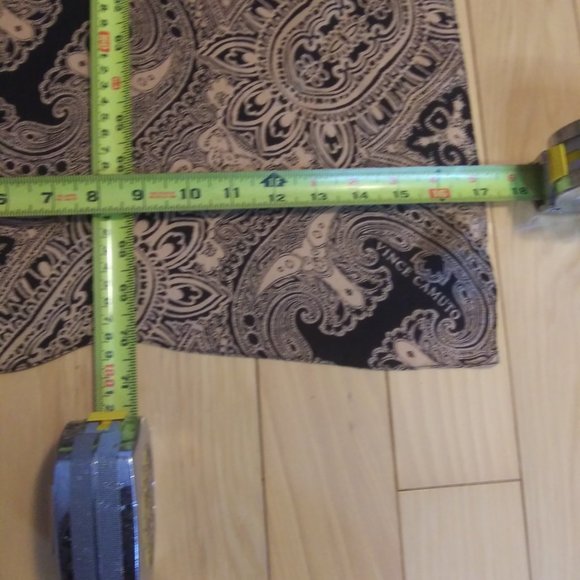 Vince Camuto silk scarf Dry clean only - Picture 8 of 11